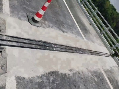 新巴尔虎左伸缩缝更换后浇筑材料快速结构修补料速砼的产品特点及施工流程​